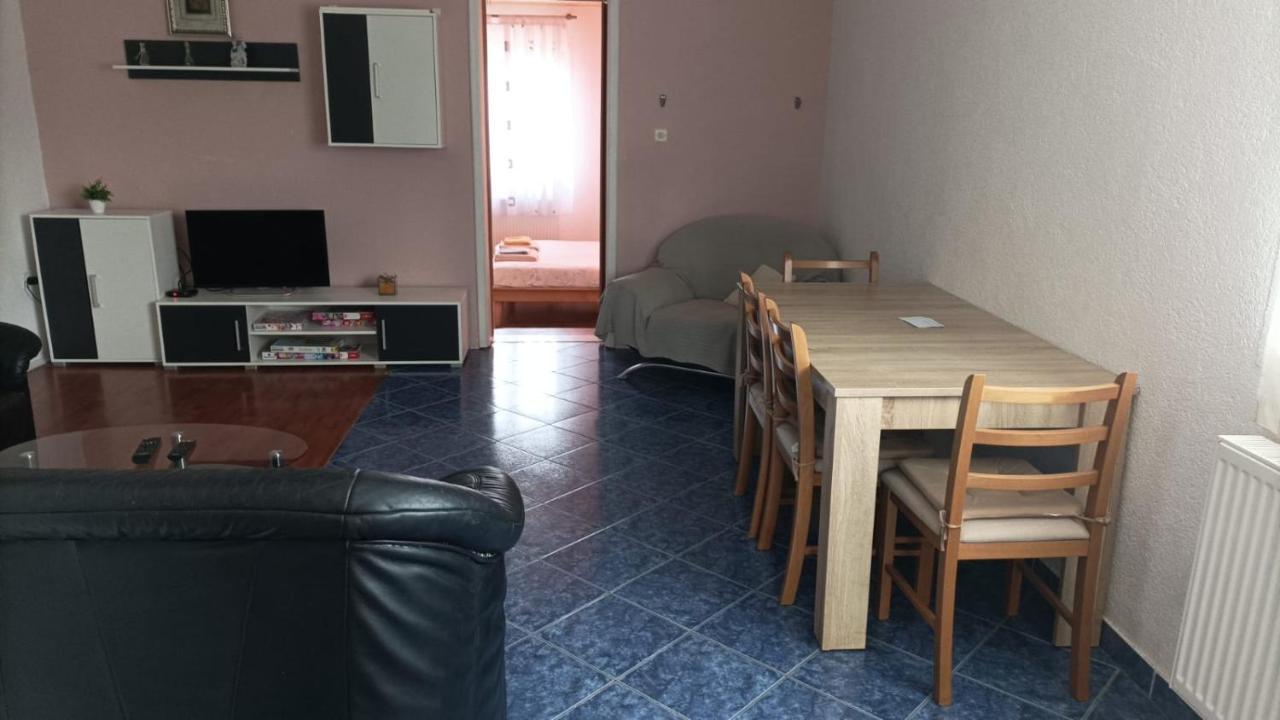 Guest House Antonela Смолянац Экстерьер фото